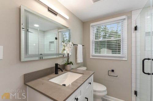 2757 Eaton Pl, Atlanta GA  30341-3915 exterior