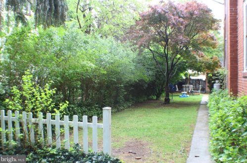 1309 Rose Ave, Lancaster PA  17601-4323 exterior