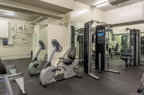 6770 Hawaii Kai Dr, Honolulu HI  96825-1567 exterior