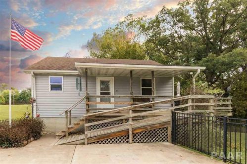 25541 Longview Rd, Hopedale, IL 61747-9599