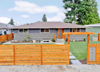 8815 22nd Ave, Seattle, WA 98106-2208