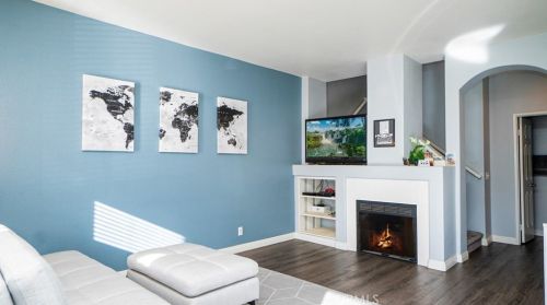 1055 Positano Ave, Anaheim CA  92808-1541 exterior