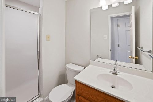 14604 Cobblestone Dr, Silver Spring MD 20905-5807 exterior