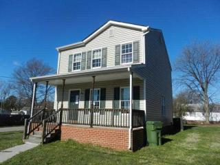 1707 Jackson St, Hopewell, VA 23860-3630