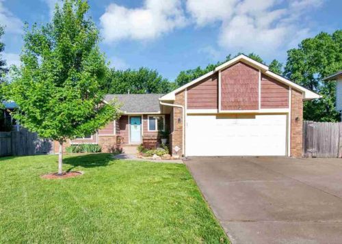 2207 Fallen Tree Ct, Derby, KS 67037-3151