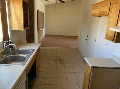 482 Winemaker St, Los Banos, CA 93635-6369
