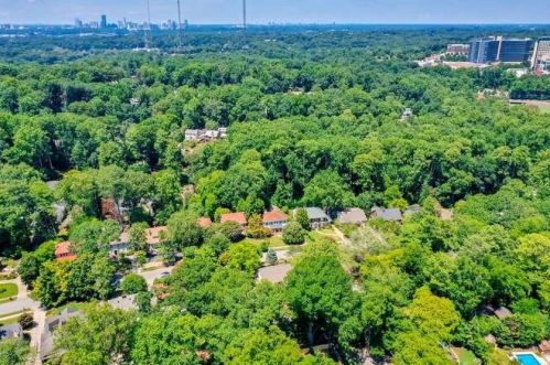 1415 Cornell Rd, Atlanta GA  30306-2403 exterior