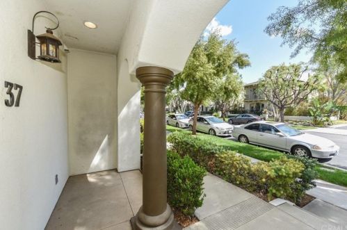 37 Spanish Lace, Irvine, CA 92620-3411