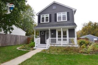 1018 Manchester Crse, Geneva, IL 60134-3481