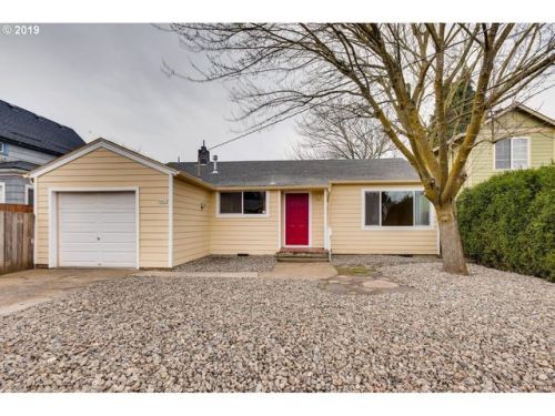 9823 Exeter Ave, Portland OR  97203-5905 exterior