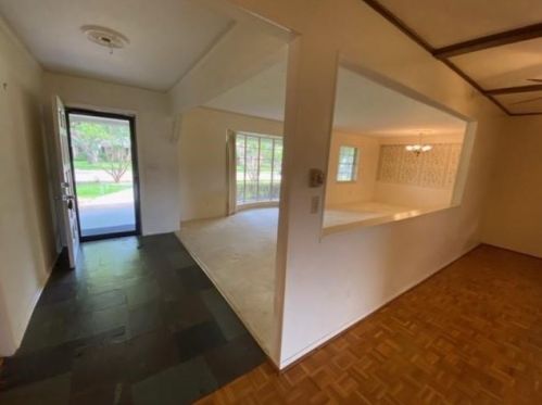 3151 Chapel Downs Dr, Dallas TX  75229-5834 exterior