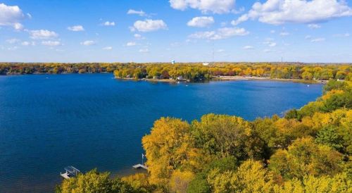 671 Heinel Dr, Saint Paul, MN 55113-2101
