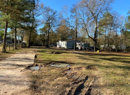 17258 Old Highway 105, Conroe TX  77306-6106 exterior