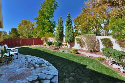 33770 Summit View Pl, Temecula CA  92592-5636 exterior