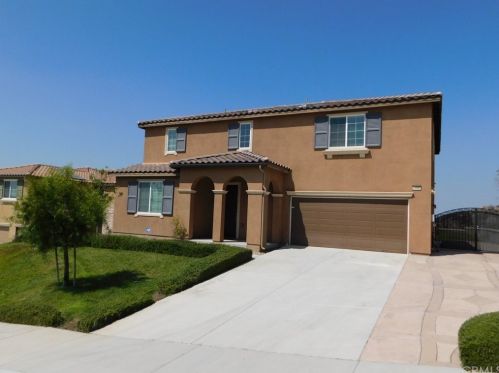 16736 Golden Bluff Loop, Riverside, CA 92503-0245