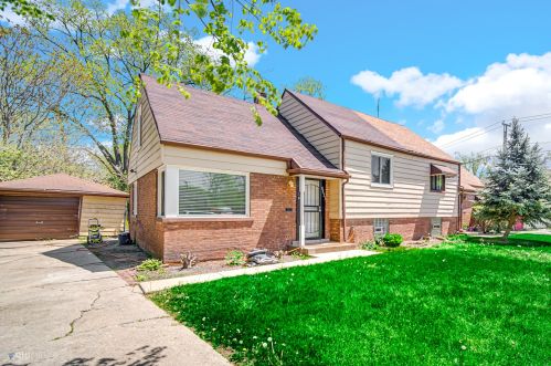 9823 Oglesby Ave, Chicago, IL 60617-4871