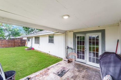 213 Fairfield St, Morgans Point TX 77571-7155 exterior