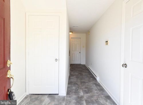 406 Barrows Ct, Fredericksburg, VA 22406-6450
