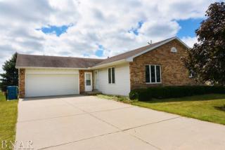 805 Hollie Dr, Heyworth, IL 61745-9208