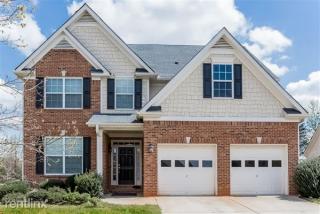 605 Needle Rush Cir, Locust Grove, GA 30248-7095