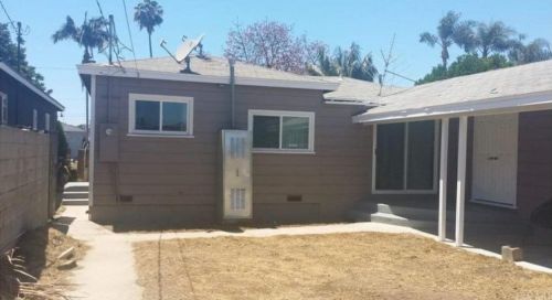1324 Poinsettia Ave, Compton, CA 90221-5017