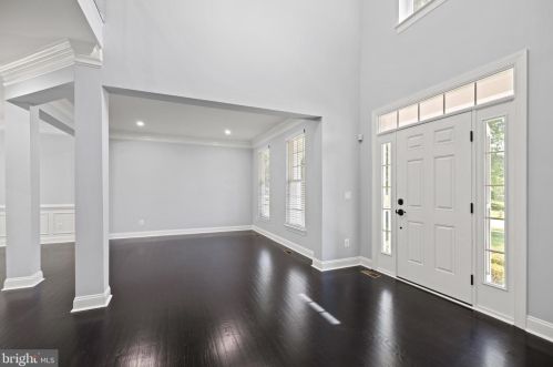 19308 Bothwell Ct, Triangle VA  22172-2341 exterior