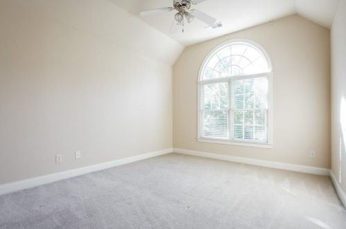 2375 Briarcliff Cmns, Atlanta GA  30345-2175 exterior