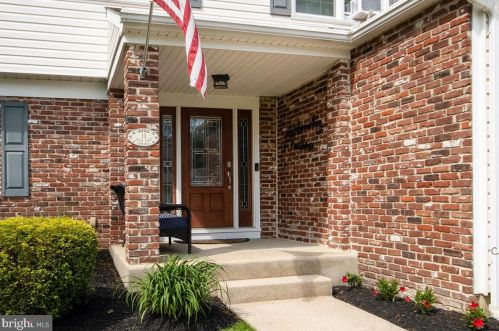 13 Fern Rd, Blenheim, NJ 08012-1810
