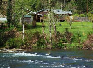 11704 Highway 36, Mapleton OR  97453-9702 exterior