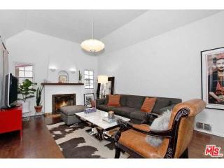 1817 Silver Lake Blvd, Los Angeles, CA 90026-1320