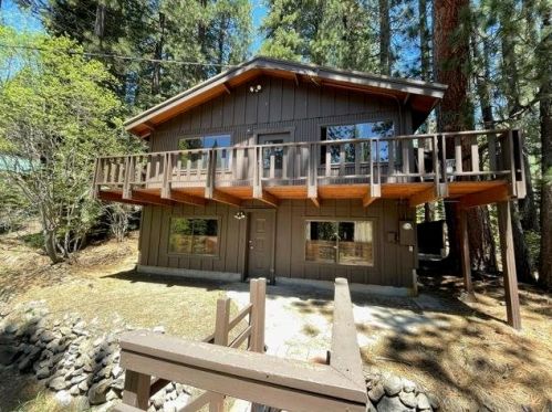 13300 Sierra Dr, Truckee, CA 96161-5026