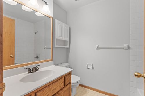 15864 Garden View Ct, Saint Paul MN  55124-7015 exterior