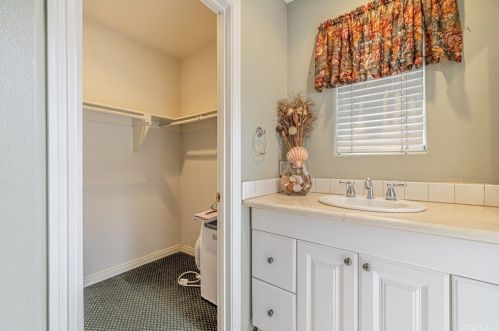 2126 Standard Ave, Santa Ana CA 92707-3035 exterior