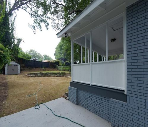 944 Burns Dr, Atlanta GA  30310-4632 exterior