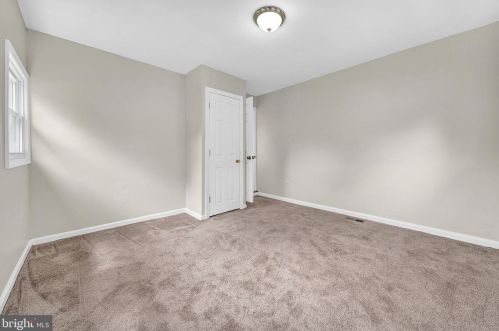 26 Crescent Blvd, Camden NJ  08108-1042 exterior