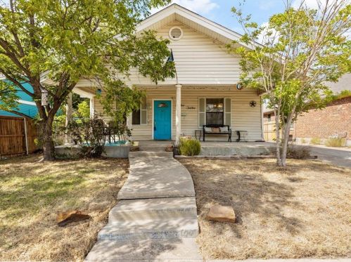 1212 Lilac St, Fort Worth, TX 76110-1929