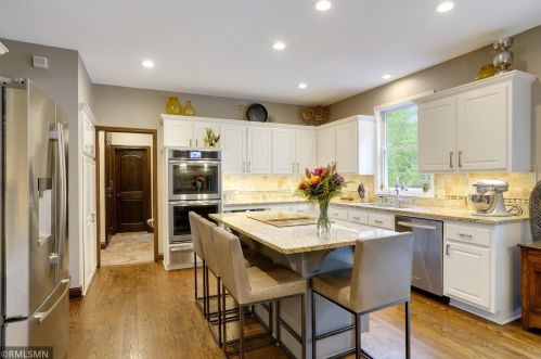 10147 Bridgewater Pkwy, Saint Paul MN  55129-8587 exterior