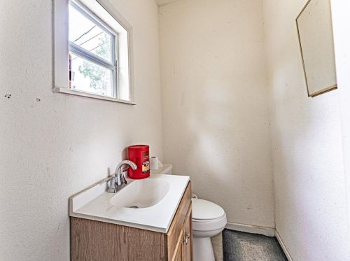 2542 Grafton Ave, Dallas TX  75211-5423 exterior