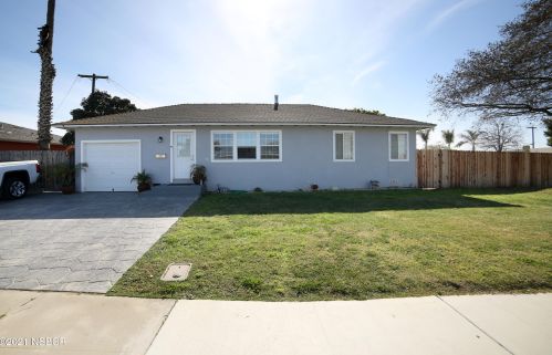702 Mariposa Way, Santa Maria, CA 93454-6735