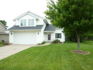 128 Pinehurst Dr, Park View, IA 52748-2100