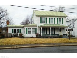 218 Wilson Ave, Wakefield, VA 23888-2951