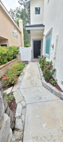 945 Lone Pine Ln, Anaheim CA  92808-2309 exterior