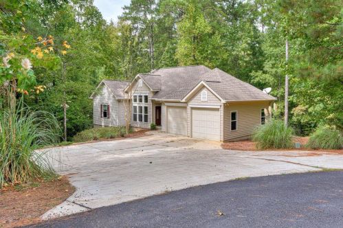 204 Apple Ln, Mc Cormick, SC 29835-3338