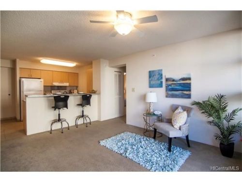 1315 Kalakaua Ave, Honolulu HI  96826-1909 exterior