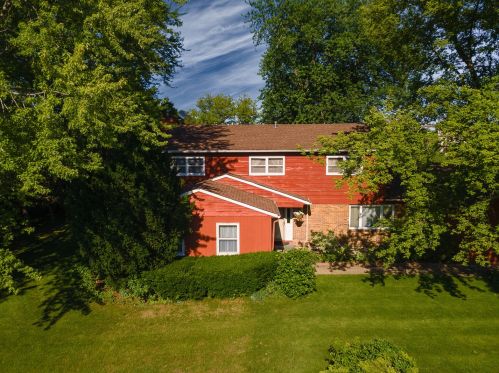 7616 Pheasant Dr, Bull Valley, IL 60014-6828