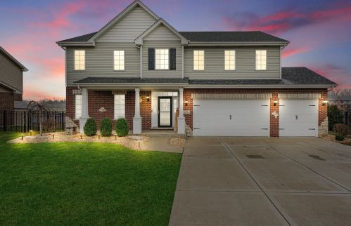 1644 Eagle Cir, Mokena, IL 60451-2389