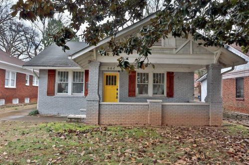 664 Holderness St, Atlanta, GA 30310-1710