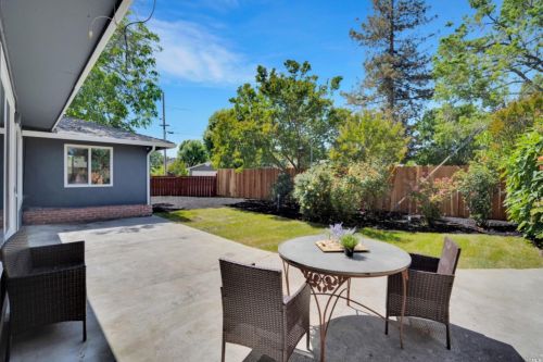 1111 Aspen Dr, Concord CA  94520-4001 exterior