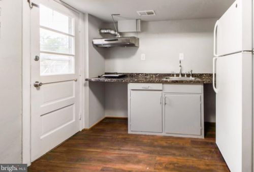 10911 Breewood Ct, Silver Spring MD 20901-1006 exterior