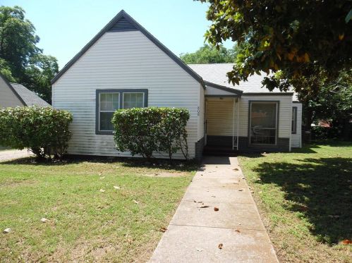 808 Colvin St, Fort Worth, TX 76104-6810